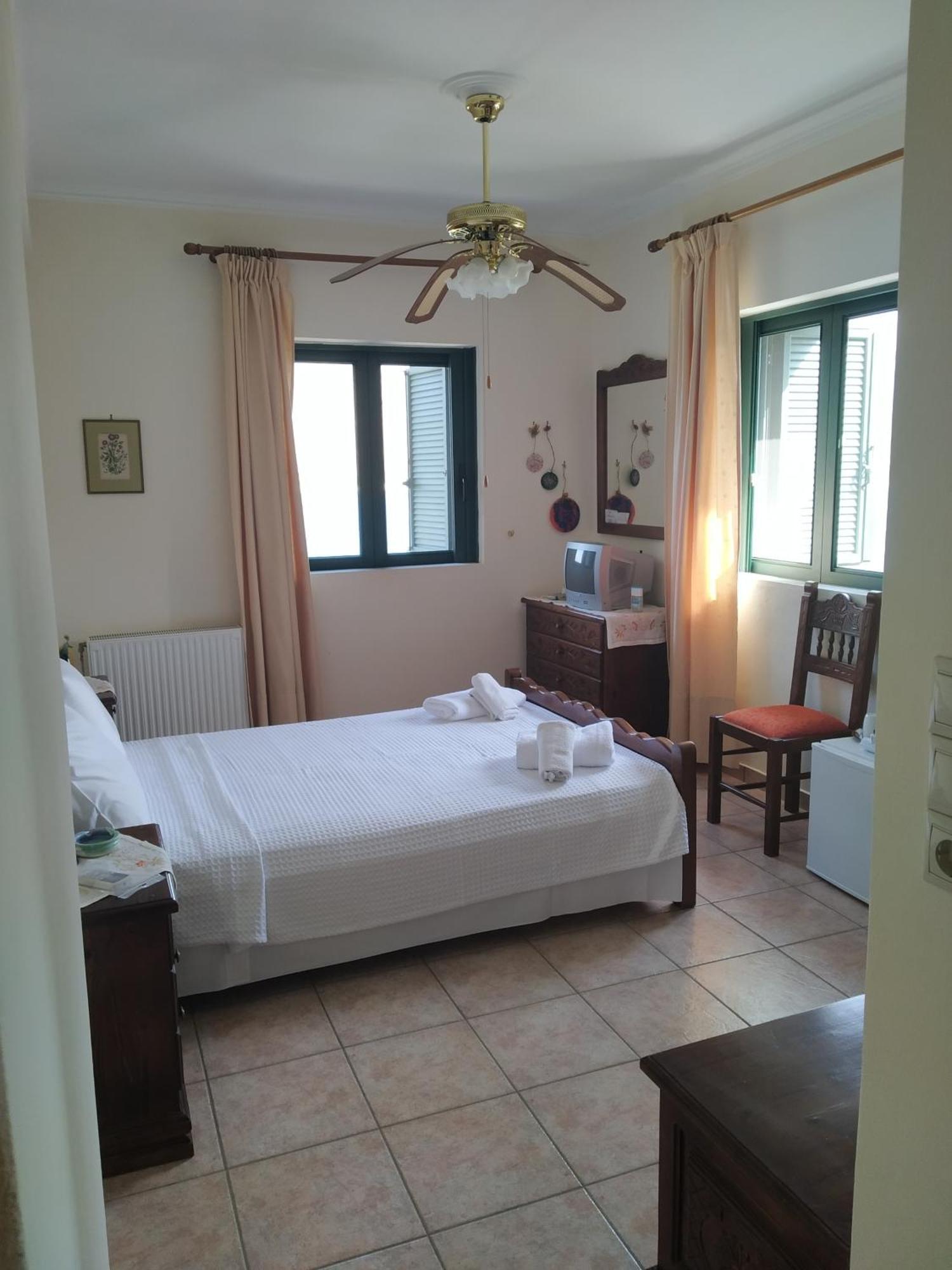 אפרטהוטל Néon Oítilon Vatoulia House מראה חיצוני תמונה